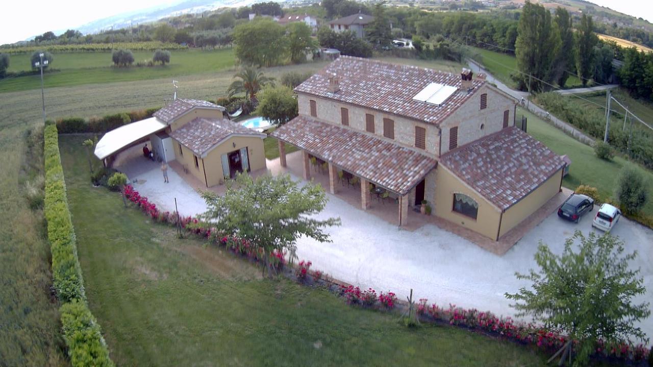 Agriturismo La Vecchia Fonte Castelbellino Kültér fotó